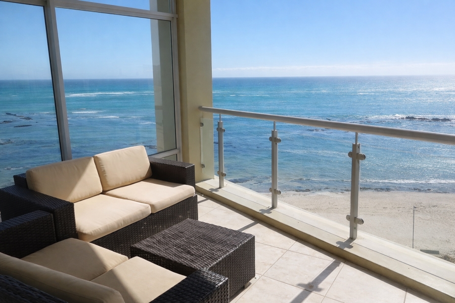 To Let 3 Bedroom Property for Rent in Strand Central Western Cape